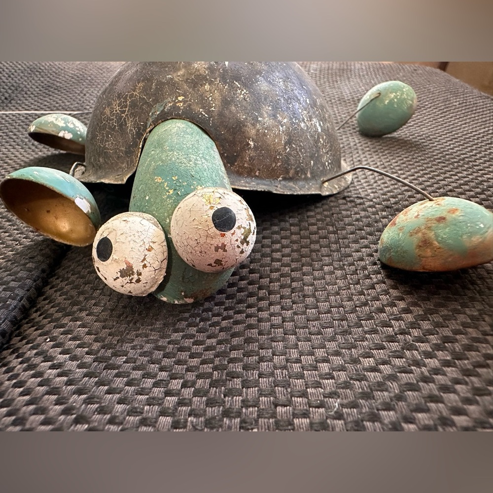 Vintage Unique Artisan Made Metal Turtle Hanging Garden Decor bobble head & legs - Picture 2 of 10